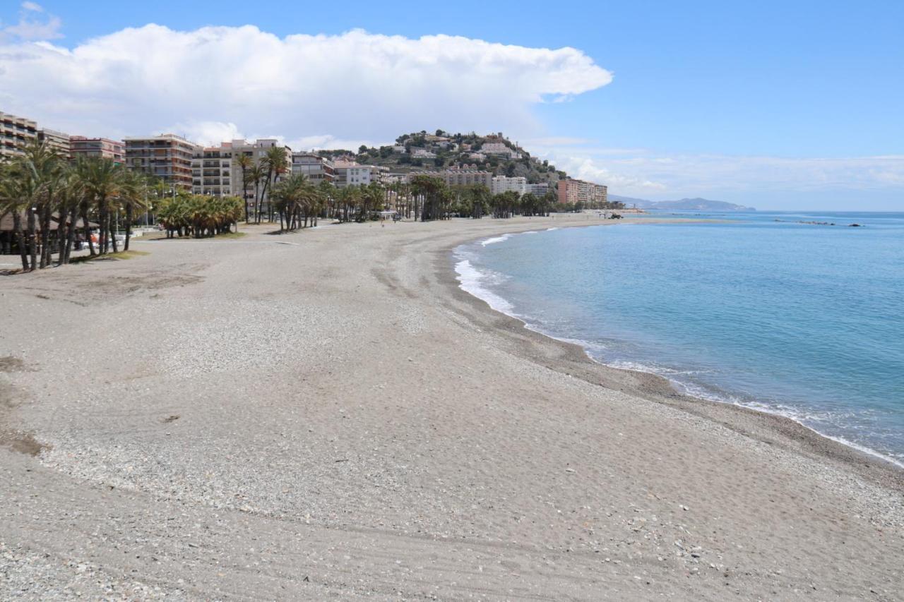 Sunshine Apartment At Tropical Coast Of Granada Альмуньекар Экстерьер фото